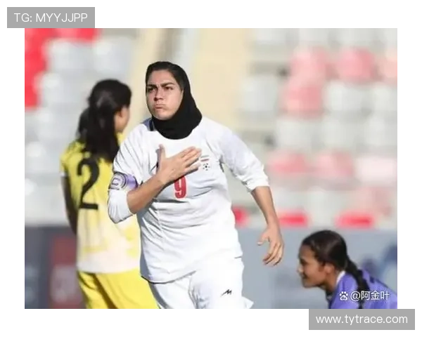 伊朗主帅决定参军:足球已非首位 伊朗主帅决定参军:足球已非首位